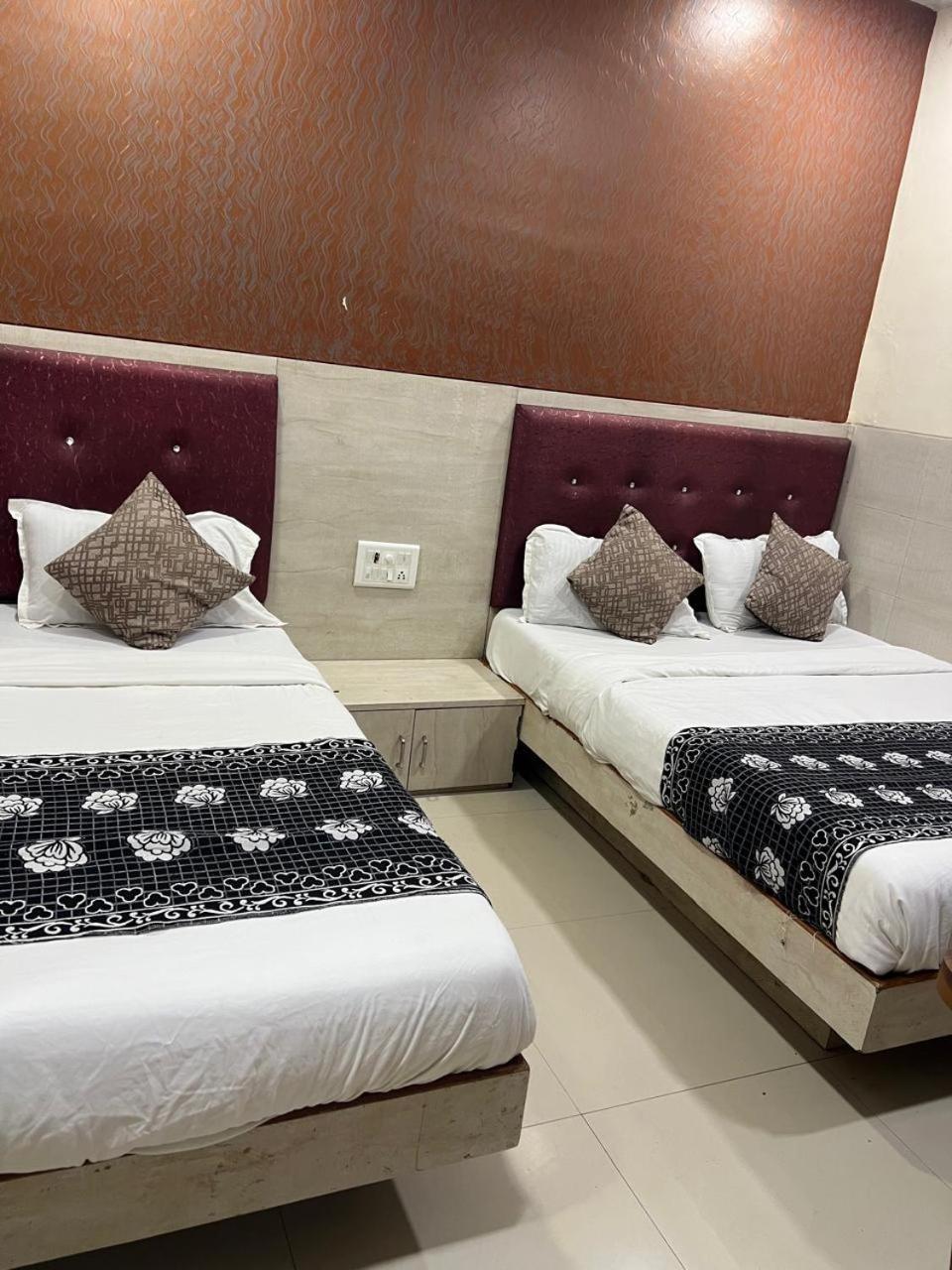 Hotel Kf Residency มุมไบ ภายนอก รูปภาพ